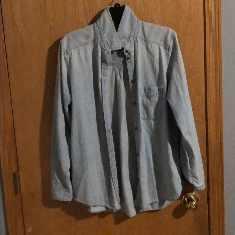 Thin light blue jean jacket!